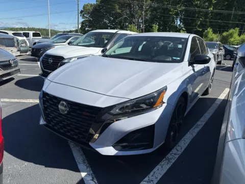 White 2024 Nissan Altima 2.5 SR for sale in Morristown, TN