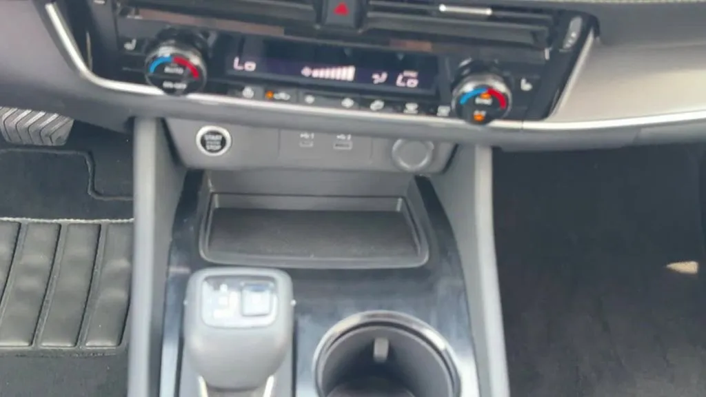 2021 Nissan Rogue SV - Photo 15