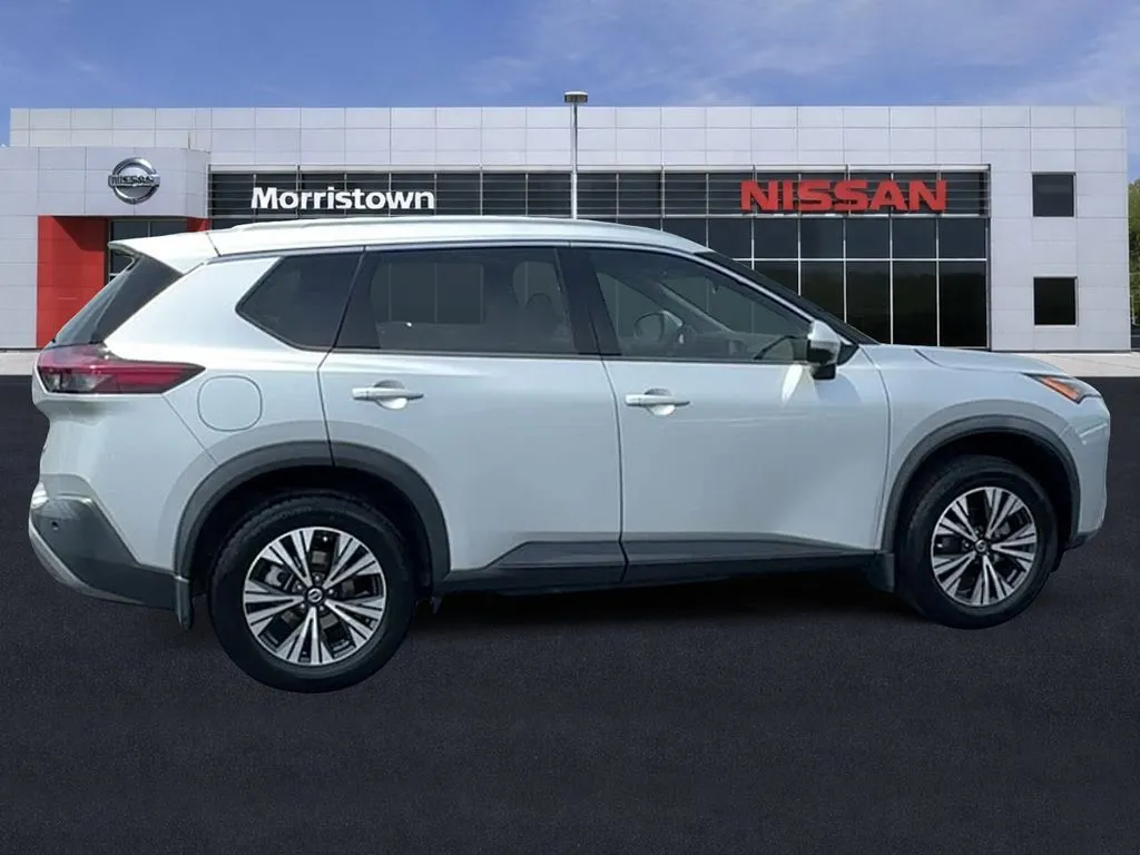 2021 Nissan Rogue SV - Photo 9
