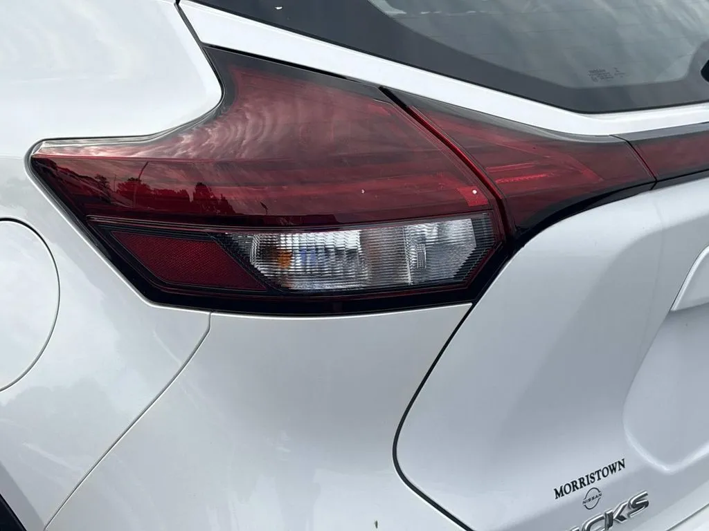 2023 Nissan Kicks SV - Photo 10