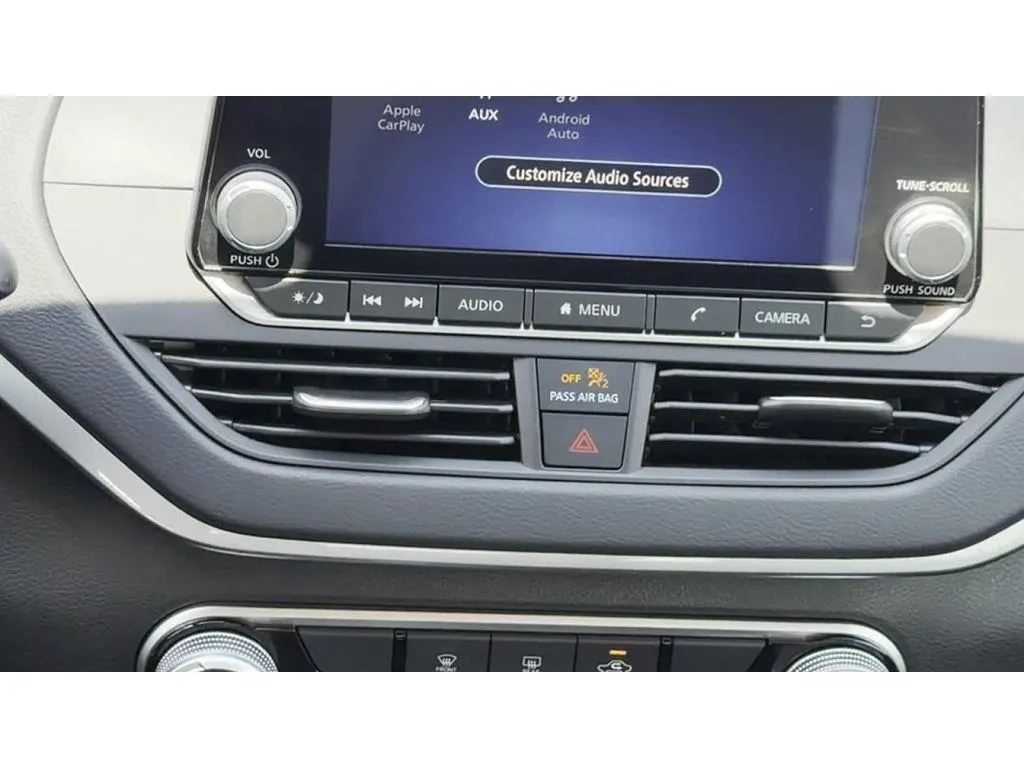 2025 Nissan Altima S - Photo 17