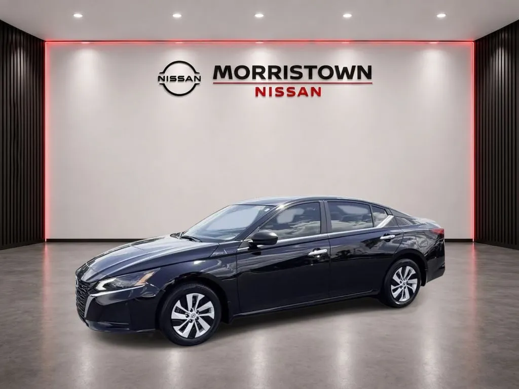 2025 Nissan Altima S - Photo 6