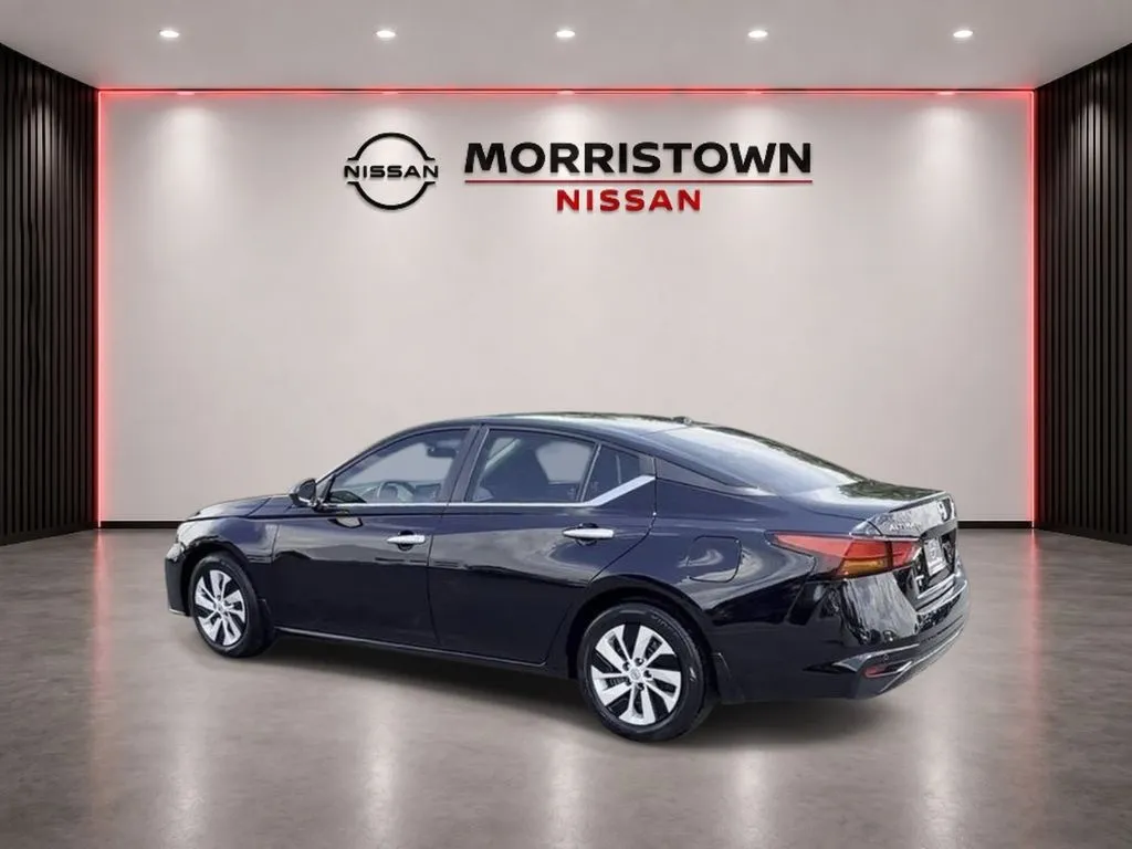 2025 Nissan Altima S - Photo 8