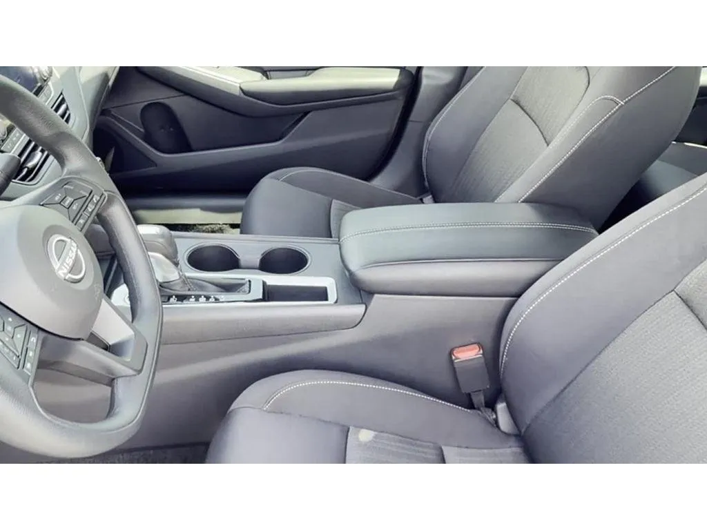 2025 Nissan Altima S - Photo 14