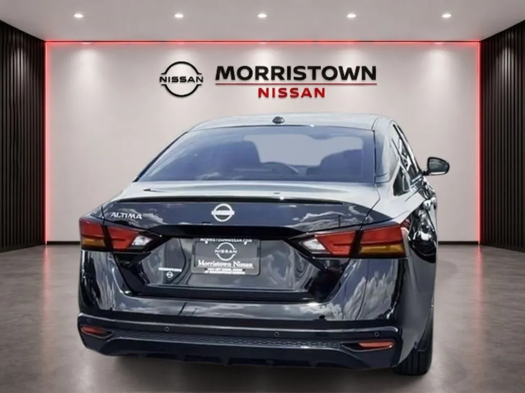 2025 Nissan Altima S - Photo 10