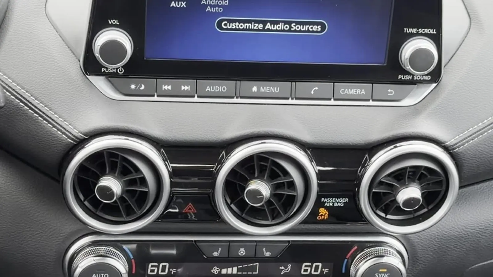 2025 Nissan Sentra SV - Photo 15