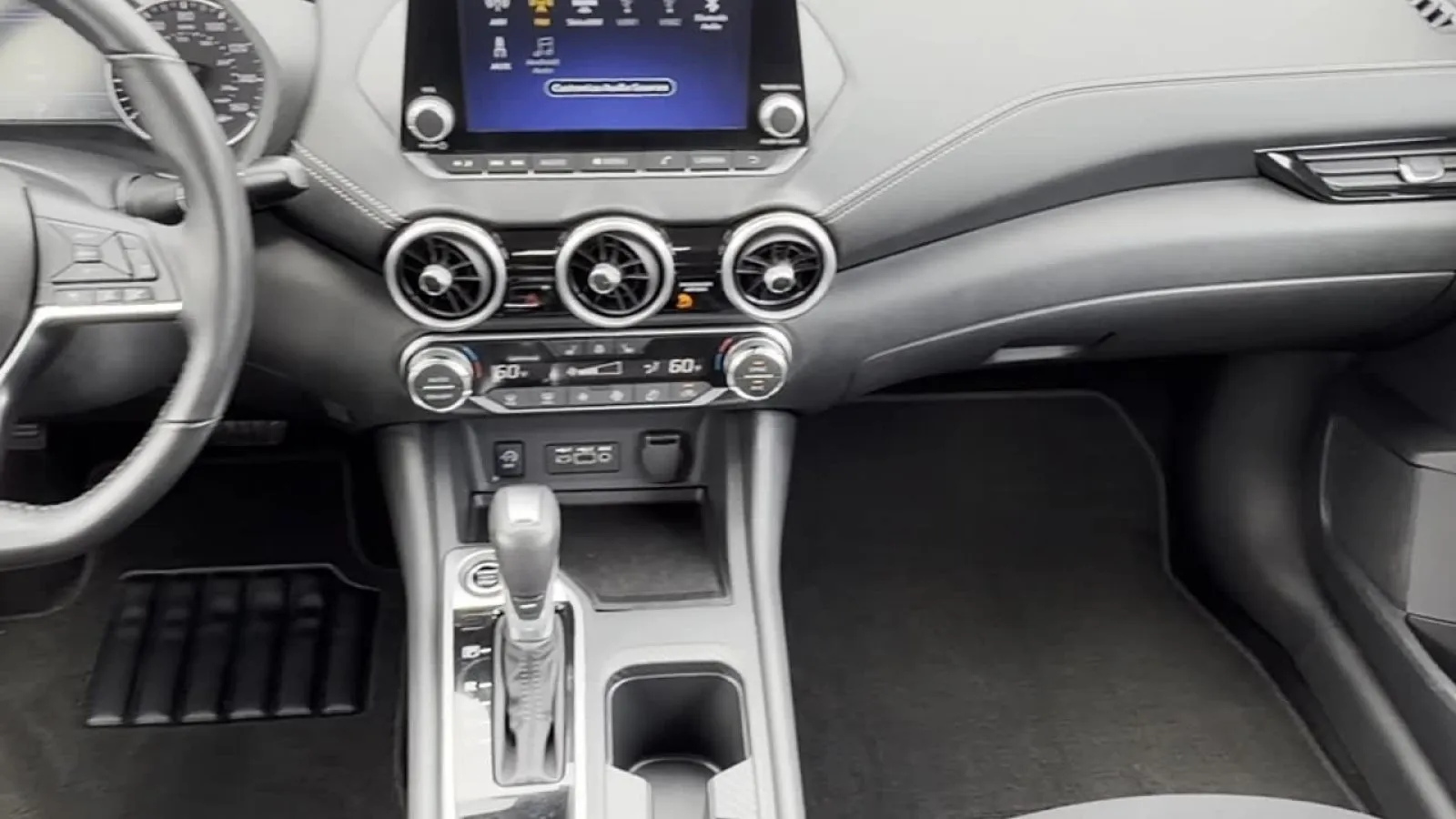 2025 Nissan Sentra SV - Photo 14