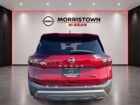 More photos of 2022 Nissan Rogue SL at Morristown Nissan, TN