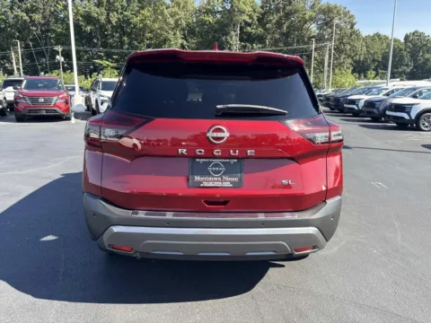 More photos of 2022 Nissan Rogue SL at Morristown Nissan, TN