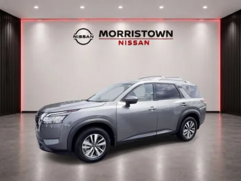 More photos of 2023 Nissan Pathfinder SL at Morristown Nissan, TN