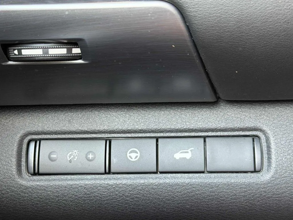 2023 Nissan Pathfinder SL - Photo 26