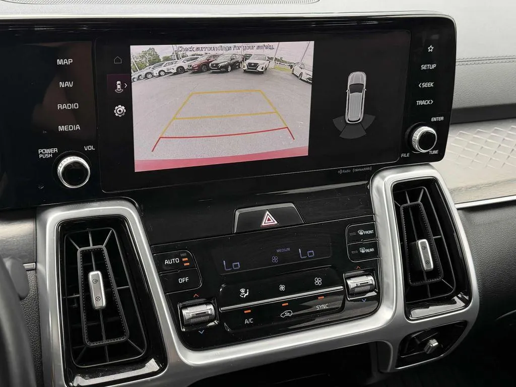 2022 Kia Sorento SX - Photo 22