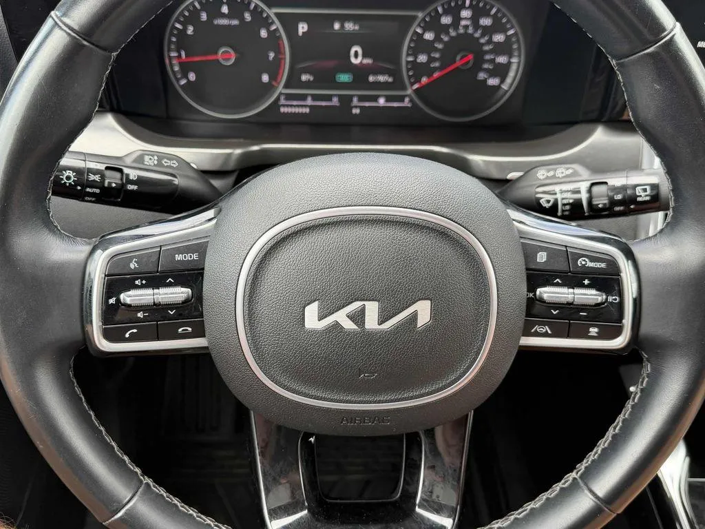 2022 Kia Sorento SX - Photo 25