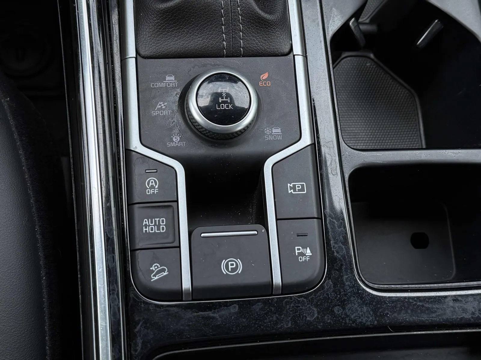 2022 Kia Sorento SX - Photo 24