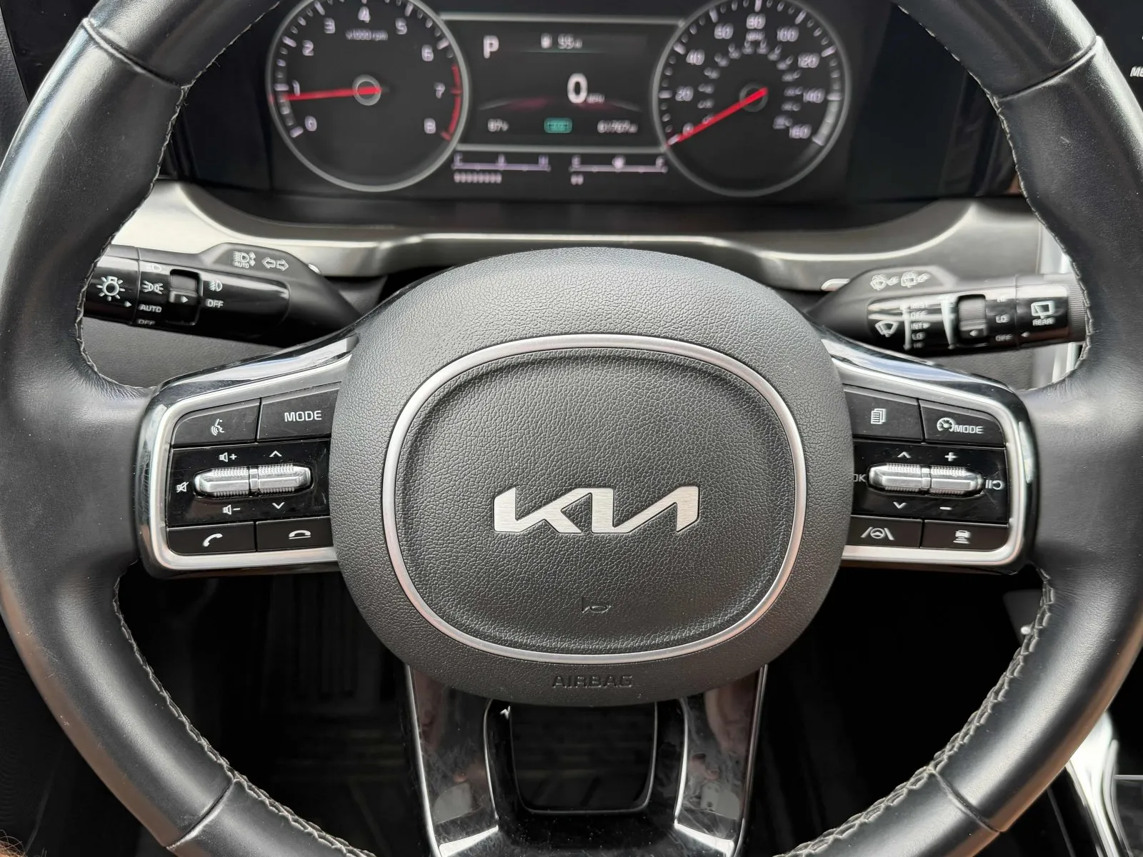 2022 Kia Sorento SX - Photo 25