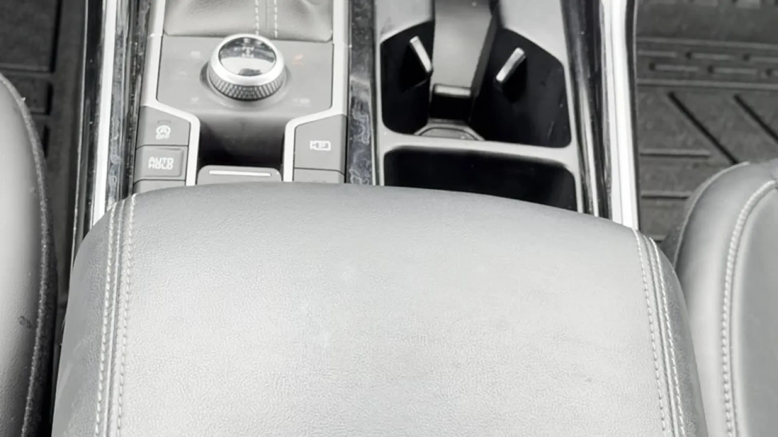 2022 Kia Sorento SX - Photo 17