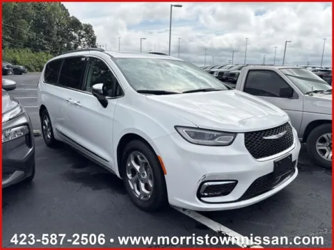 White 2023 Chrysler Pacifica Limited for sale in Morristown, TN
