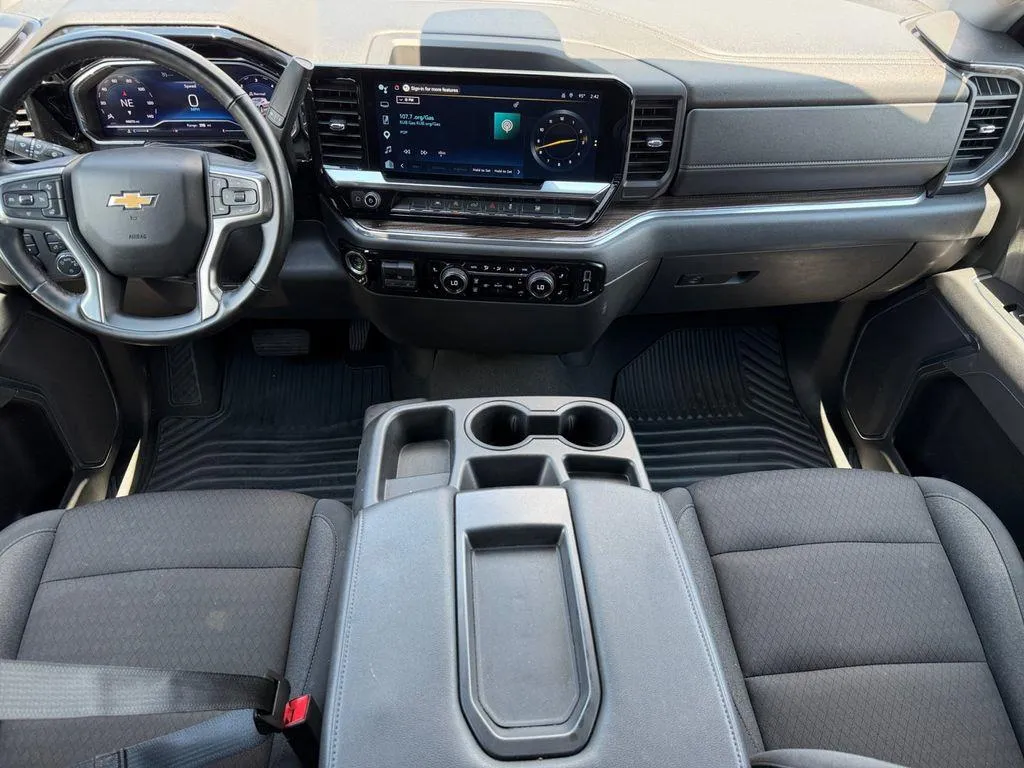 2025 Chevrolet Silverado 1500 LT - Photo 14