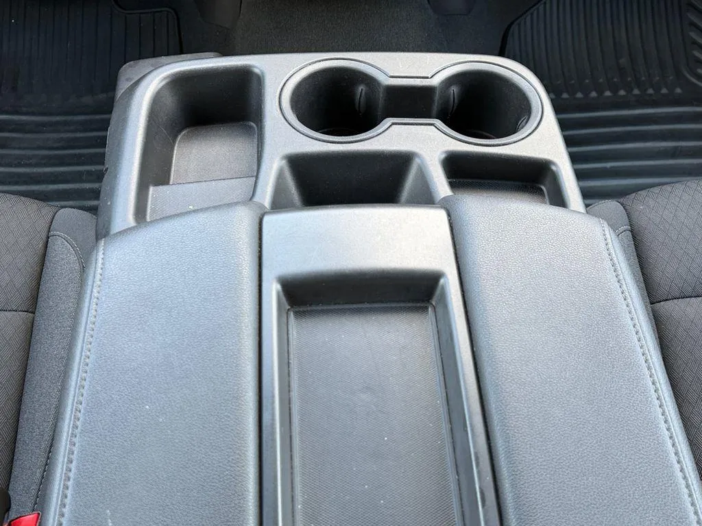 2025 Chevrolet Silverado 1500 LT - Photo 18