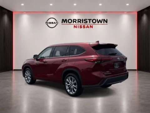 More photos of 2020 Toyota Highlander Limited at Morristown Nissan, TN