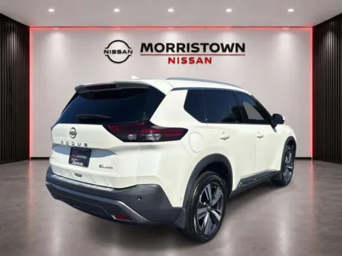Another view of 2023 Nissan Rogue SL for sale in Morristown, TN at Morristown Nissan