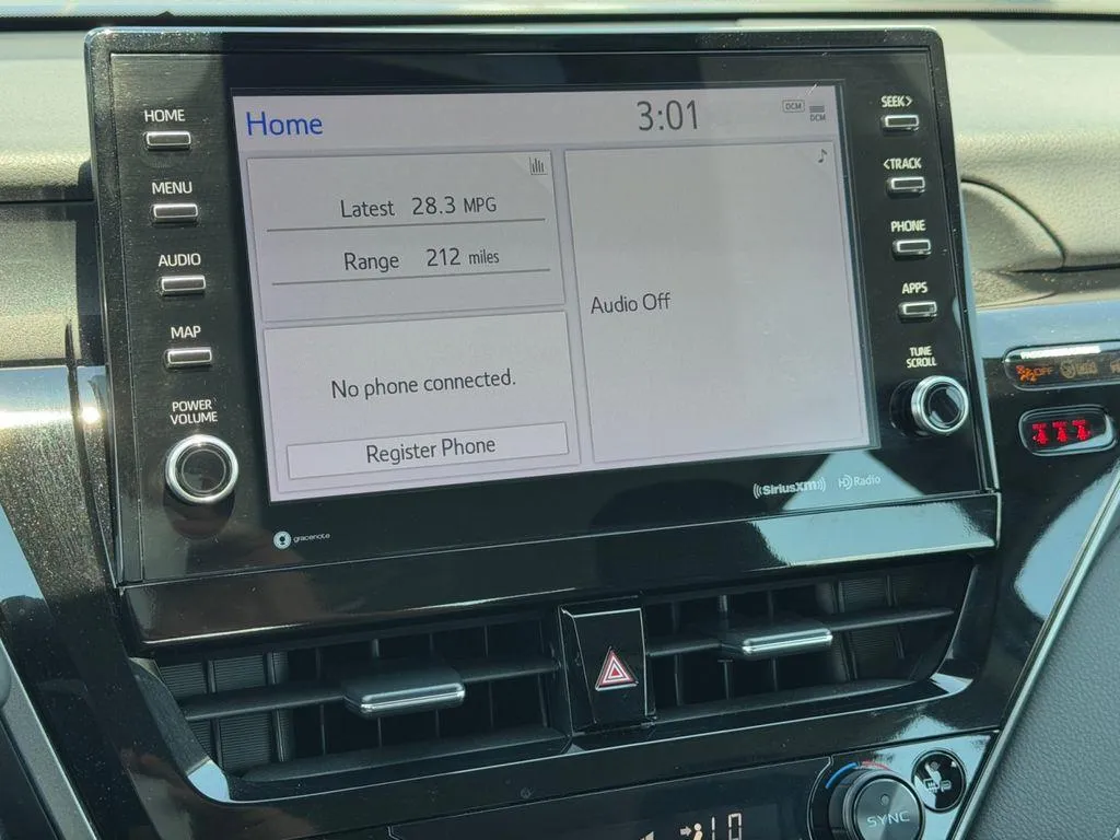 2024 Toyota Camry SE - Photo 15