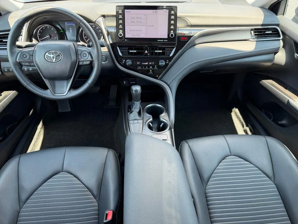 2024 Toyota Camry SE - Photo 14