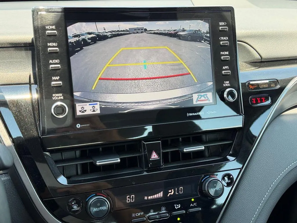 2024 Toyota Camry SE - Photo 16