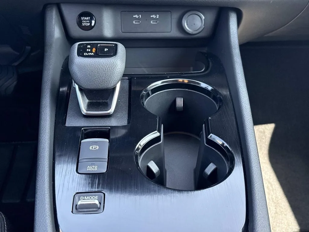 2025 Nissan Rogue S - Photo 14