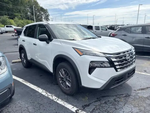 White 2025 Nissan Rogue S for sale in Morristown, TN