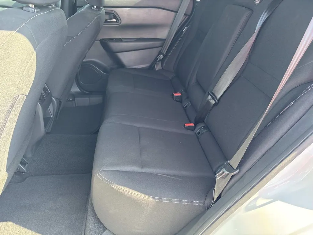 2025 Nissan Rogue S - Photo 18