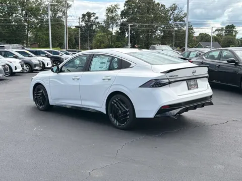 More photos of 2026 Nissan Sentra SR at Morristown Nissan, TN