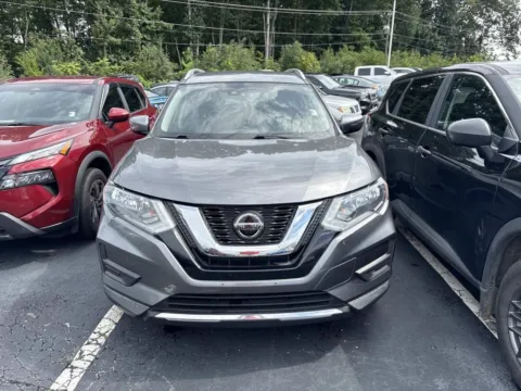 More photos of 2020 Nissan Rogue SV at Morristown Nissan, TN