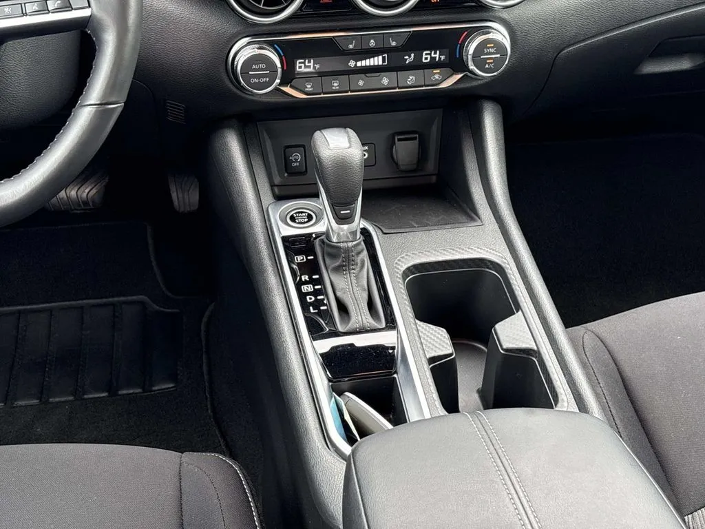 2025 Nissan Sentra SV - Photo 16