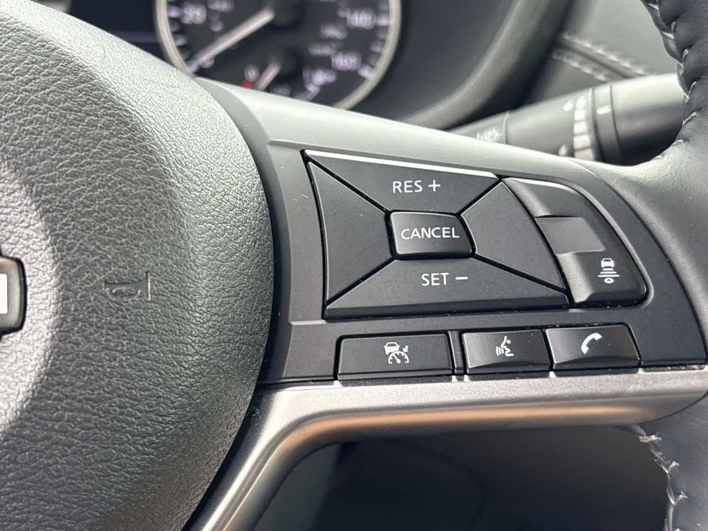 2025 Nissan Sentra SV - Photo 32