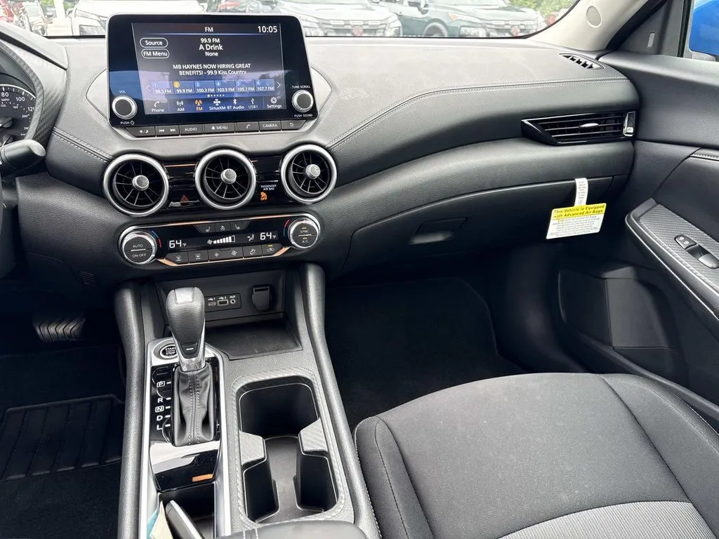 2025 Nissan Sentra SV - Photo 13