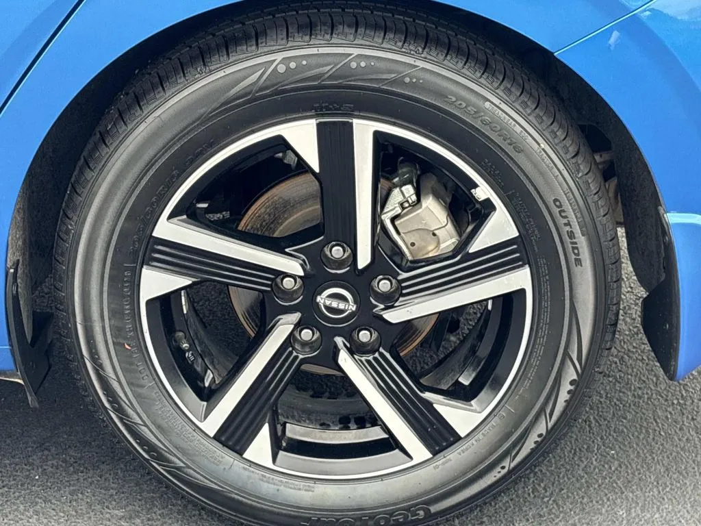 2025 Nissan Sentra SV - Photo 11