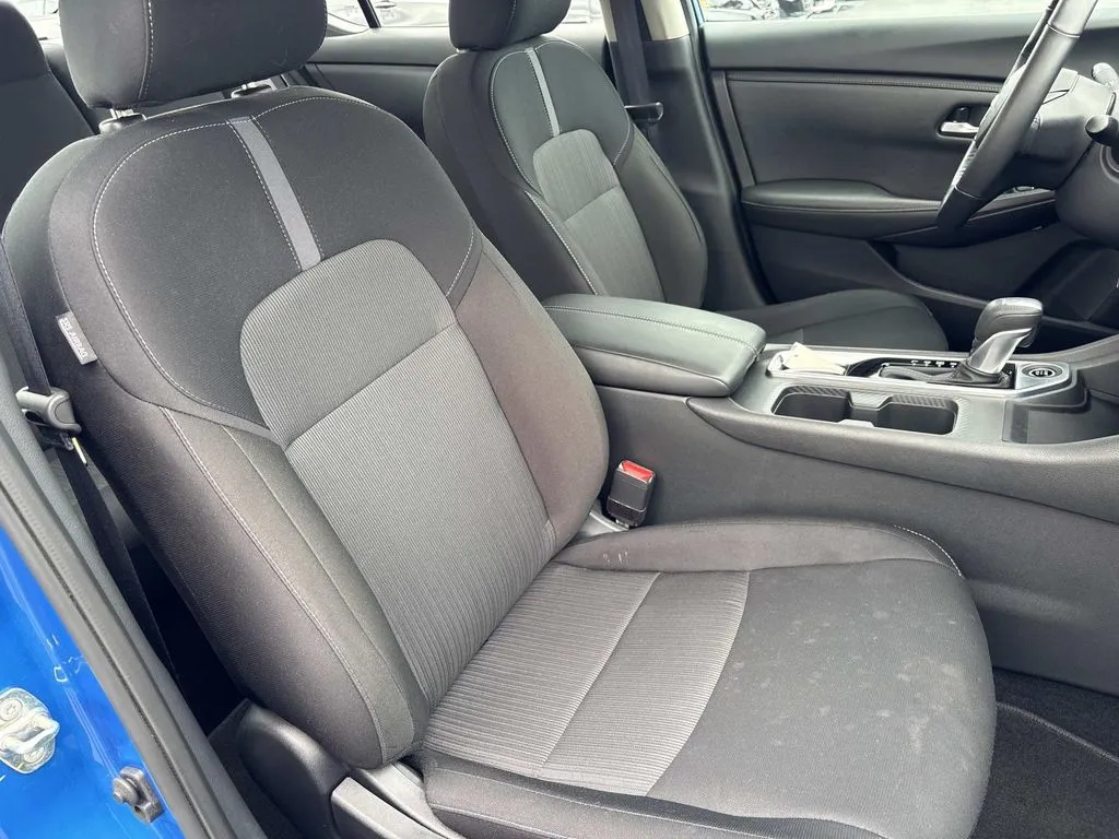 2025 Nissan Sentra SV - Photo 25