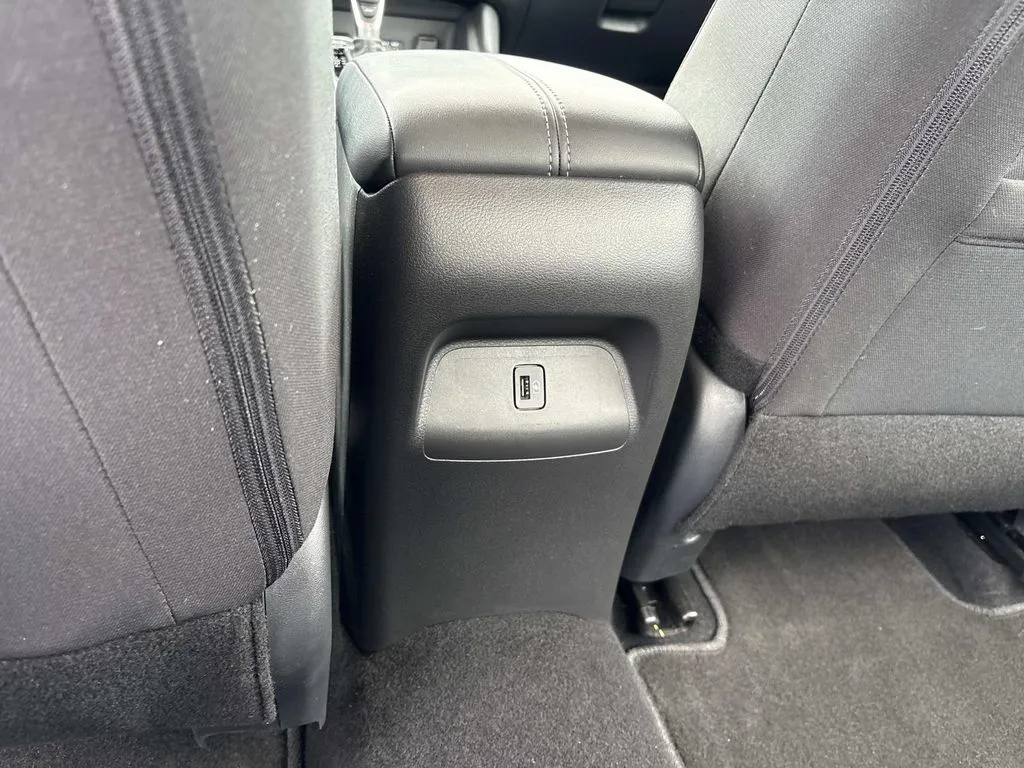 2025 Nissan Sentra SV - Photo 17
