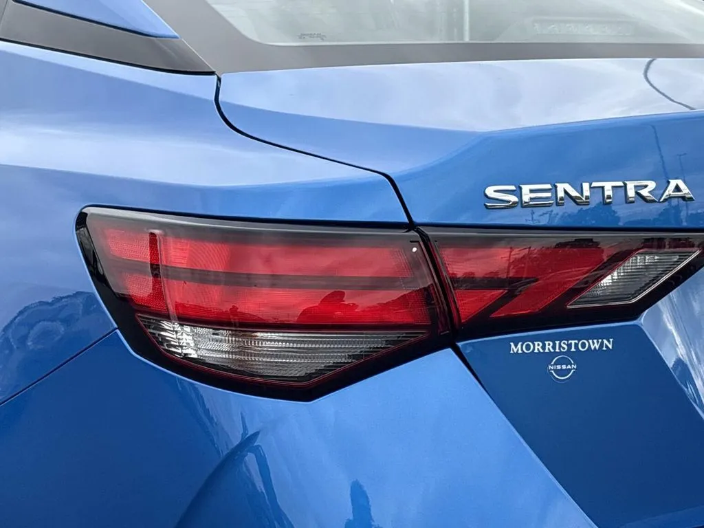 2025 Nissan Sentra SV - Photo 10