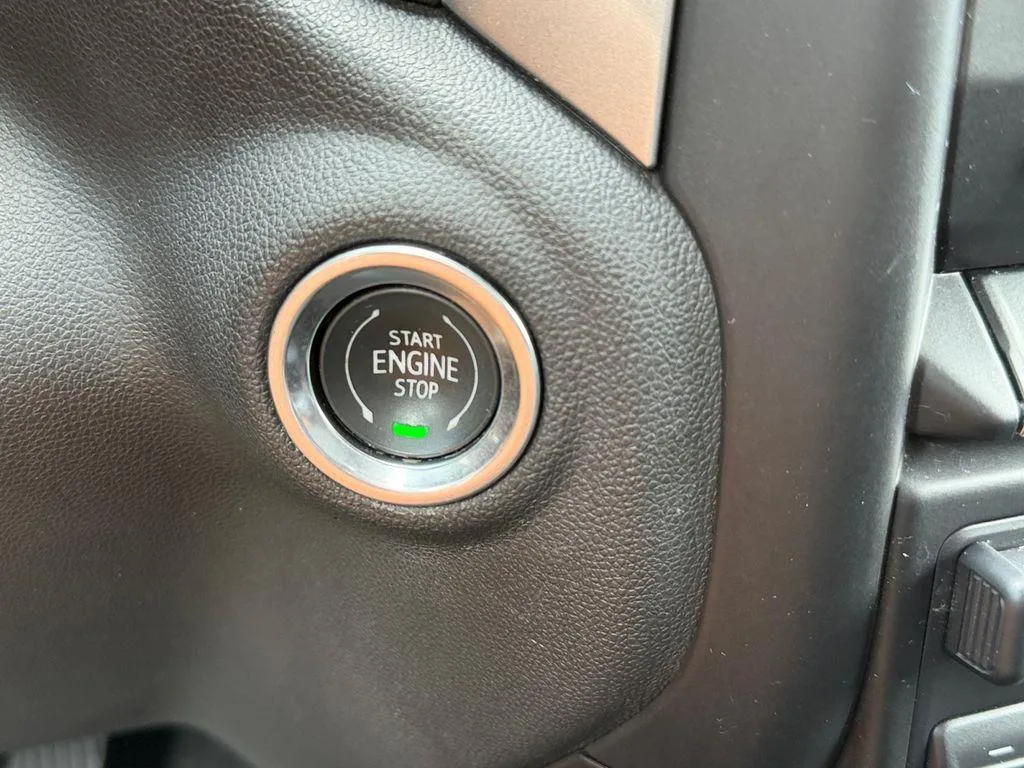 2020 Chevrolet Silverado 1500 RST - Photo 12