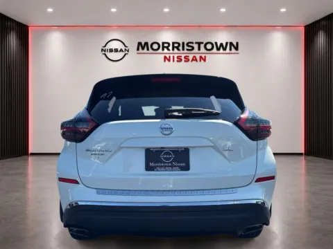 More photos of 2022 Nissan Murano SL at Morristown Nissan, TN