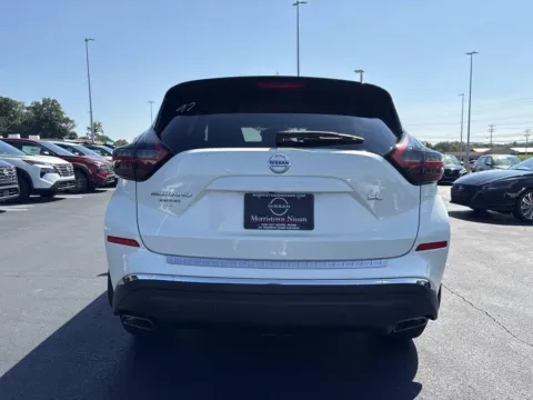 More photos of 2022 Nissan Murano SL at Morristown Nissan, TN