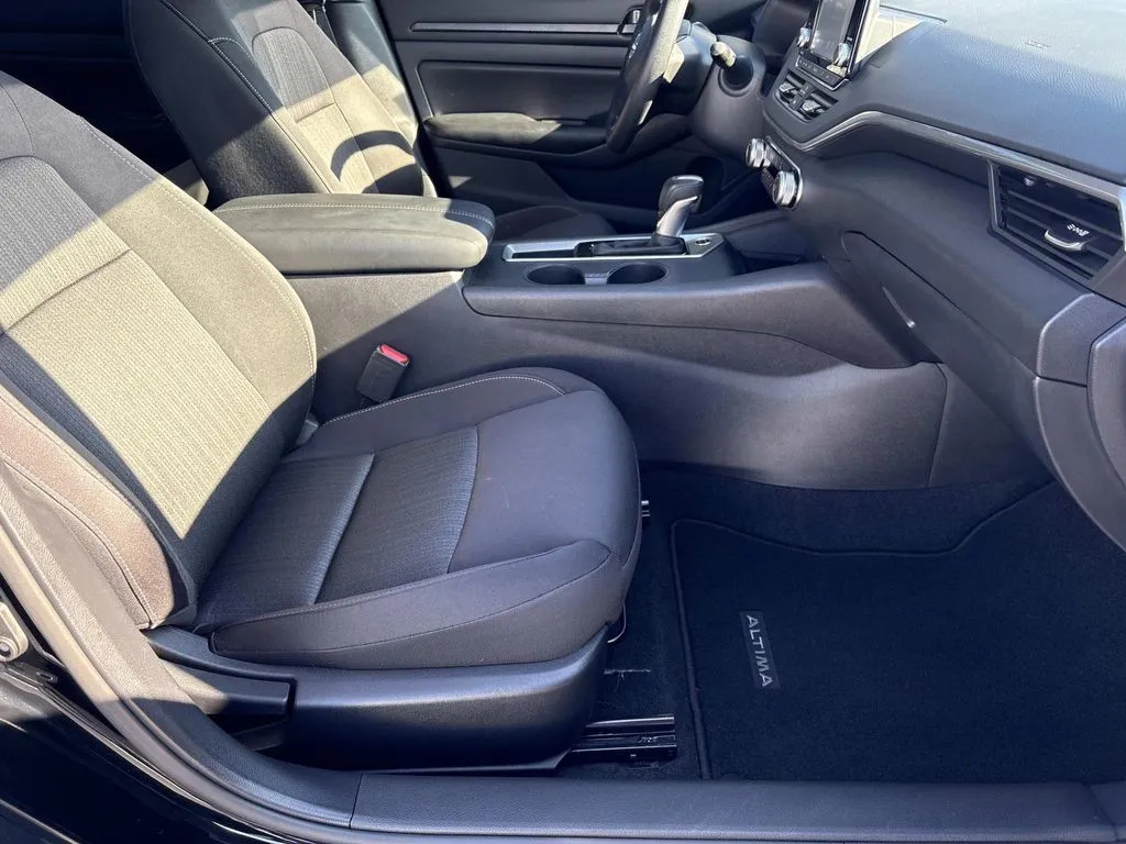 2024 Nissan Altima S - Photo 24