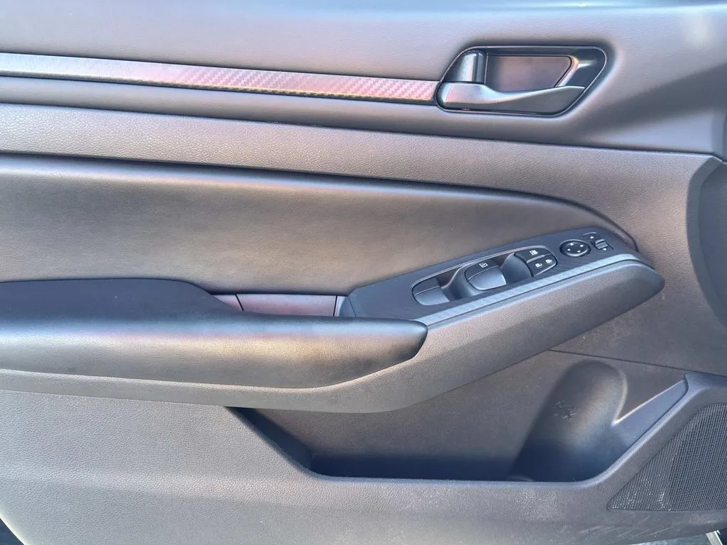 2024 Nissan Altima S - Photo 25
