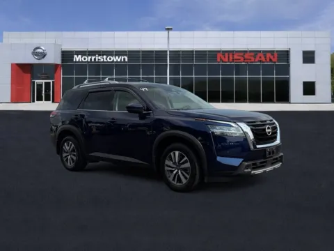 More photos of 2024 Nissan Pathfinder SL at Morristown Nissan, TN