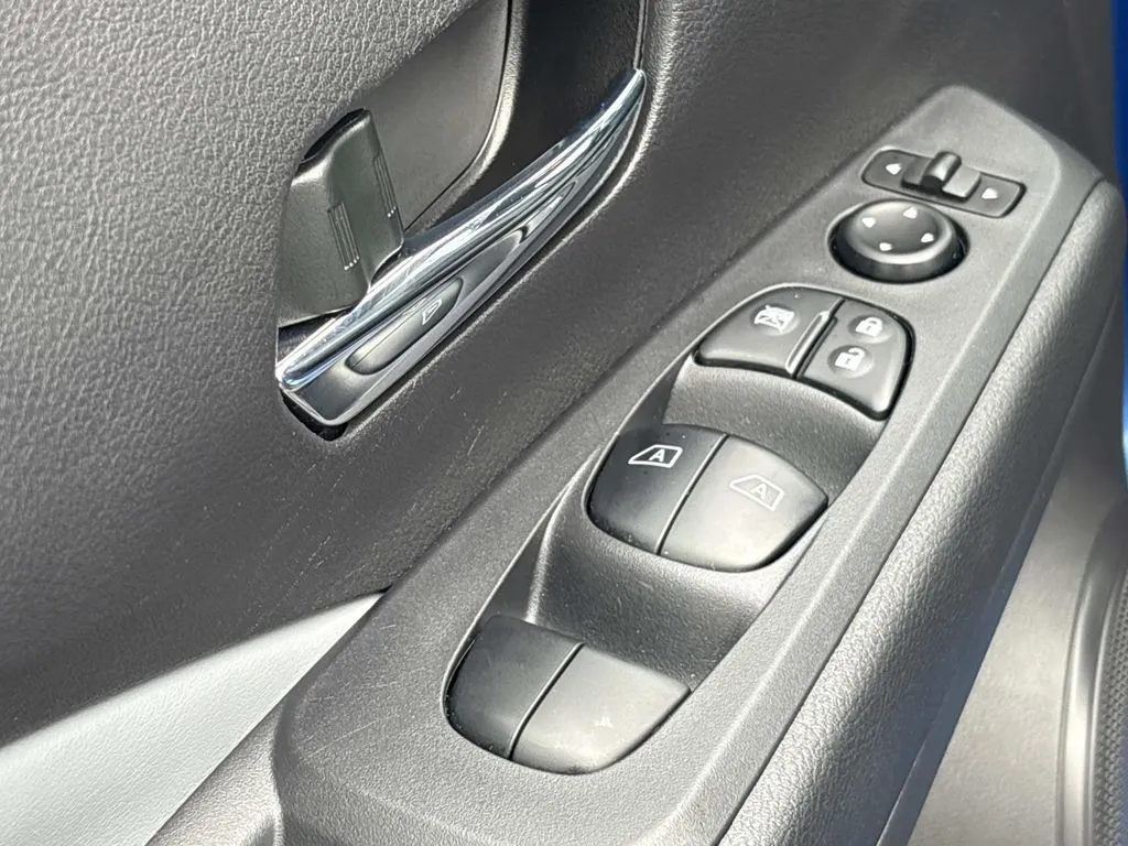2024 Nissan Kicks SR - Photo 29