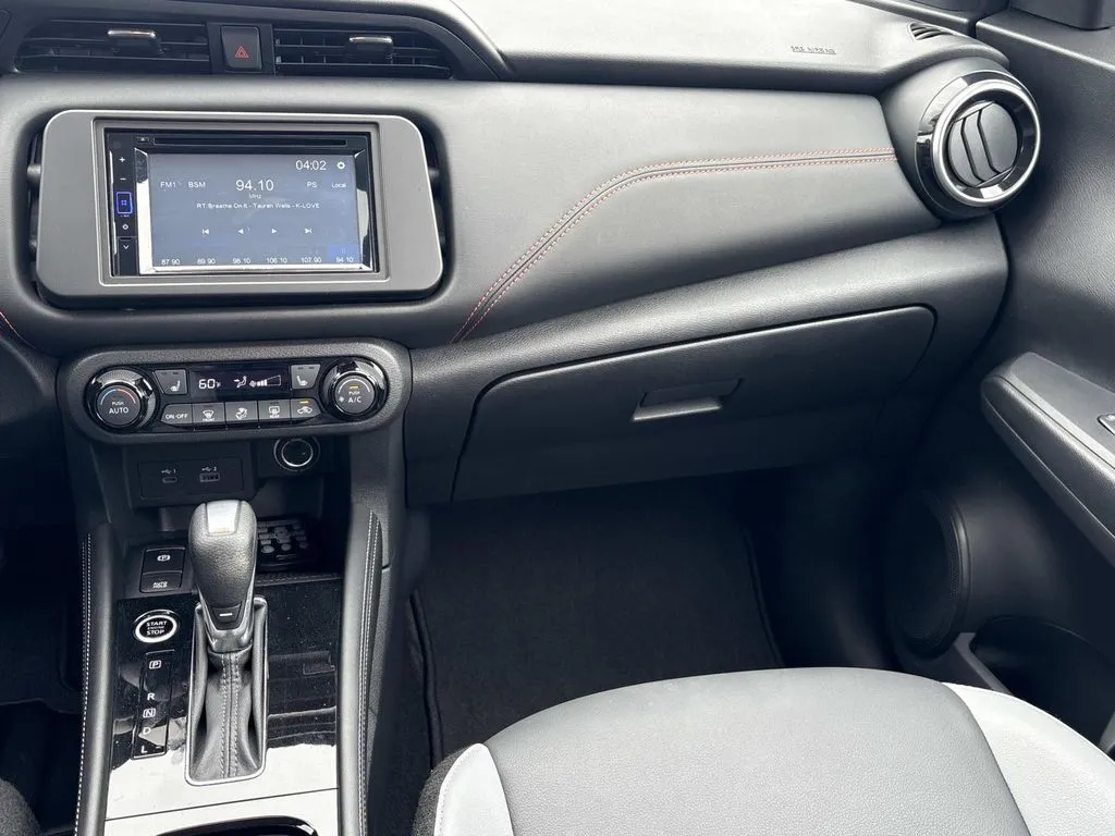 2024 Nissan Kicks SR - Photo 14