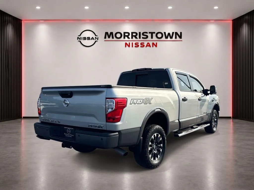 2019 Nissan Titan XD Pro-4X - Photo 3