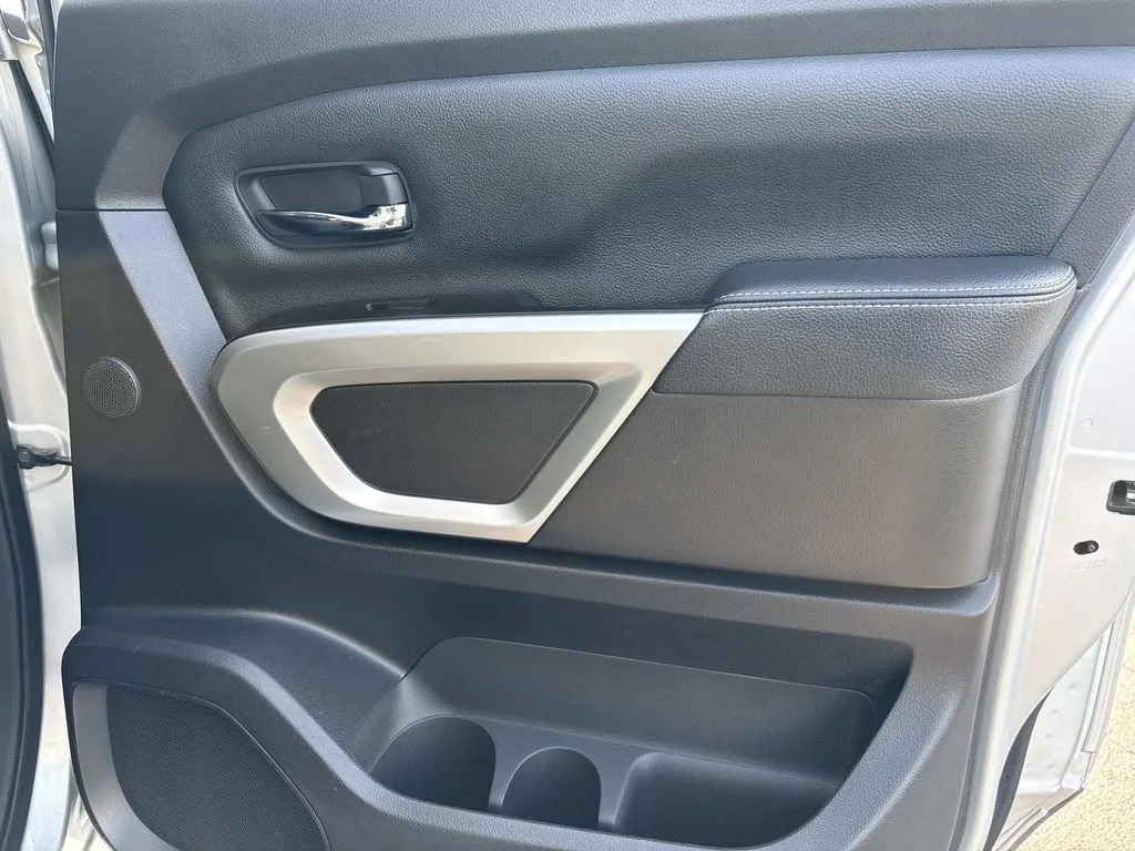 2019 Nissan Titan XD Pro-4X - Photo 20